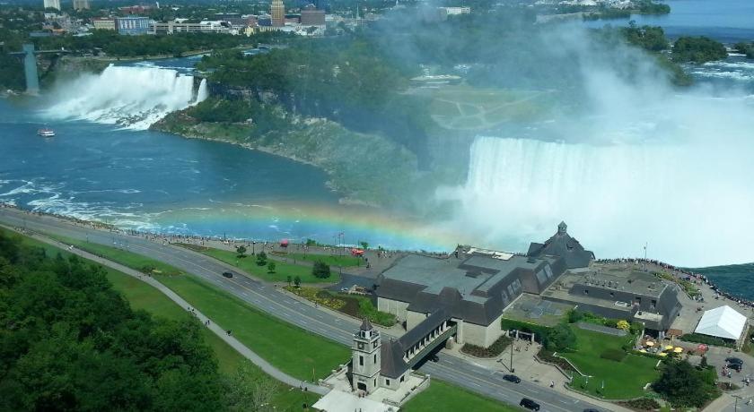 Tower Hotel At Fallsview Niagara Falls Exterior foto