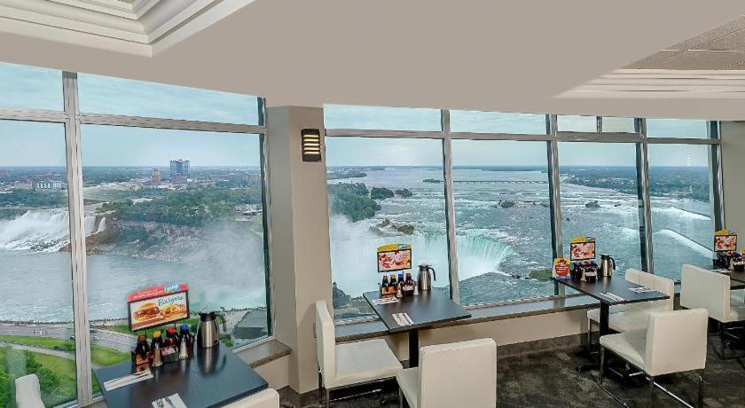 Tower Hotel At Fallsview Niagara Falls Exterior foto