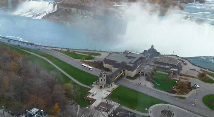 Tower Hotel At Fallsview Niagara Falls Exterior foto