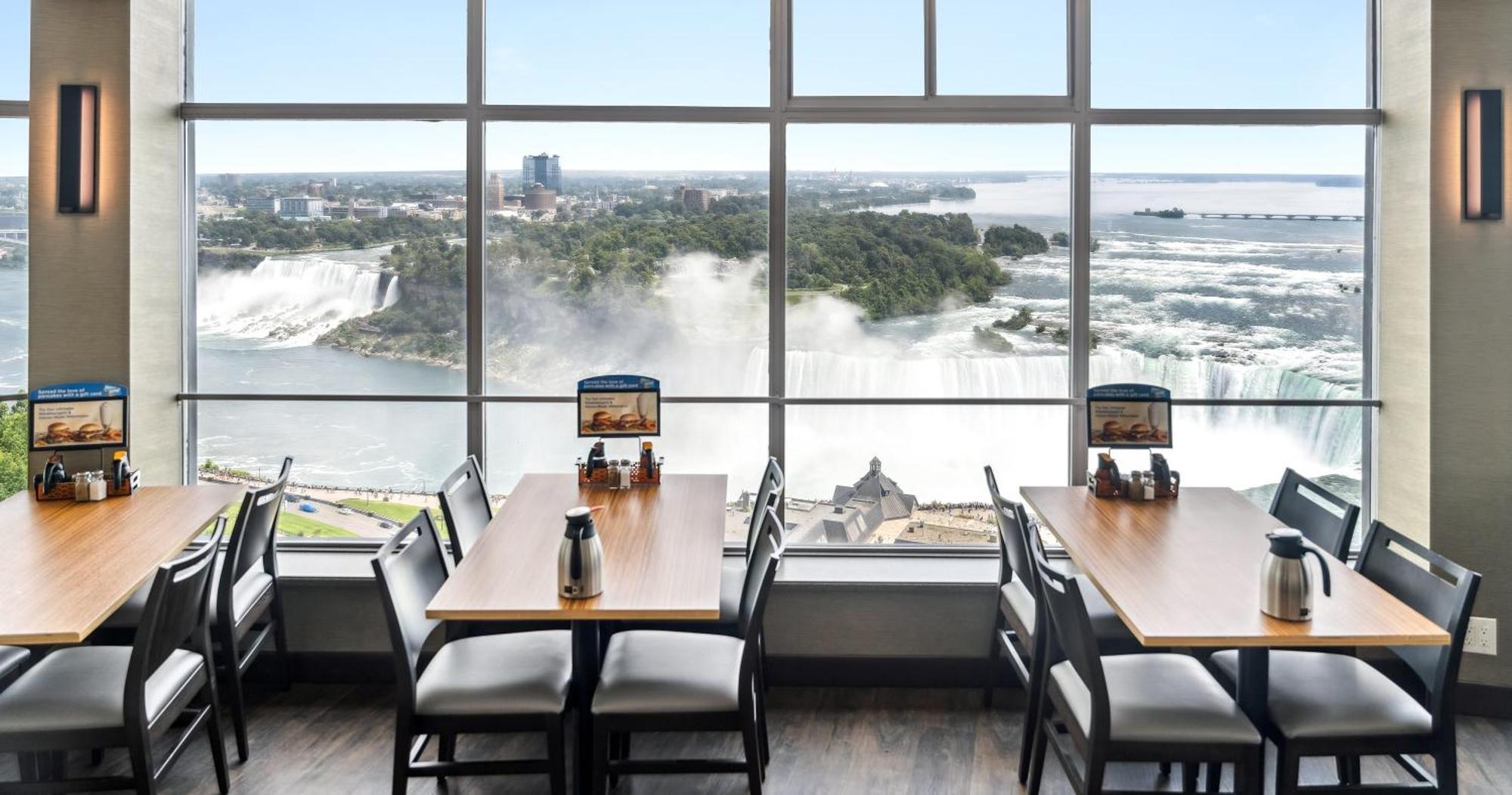 Tower Hotel At Fallsview Niagara Falls Exterior foto